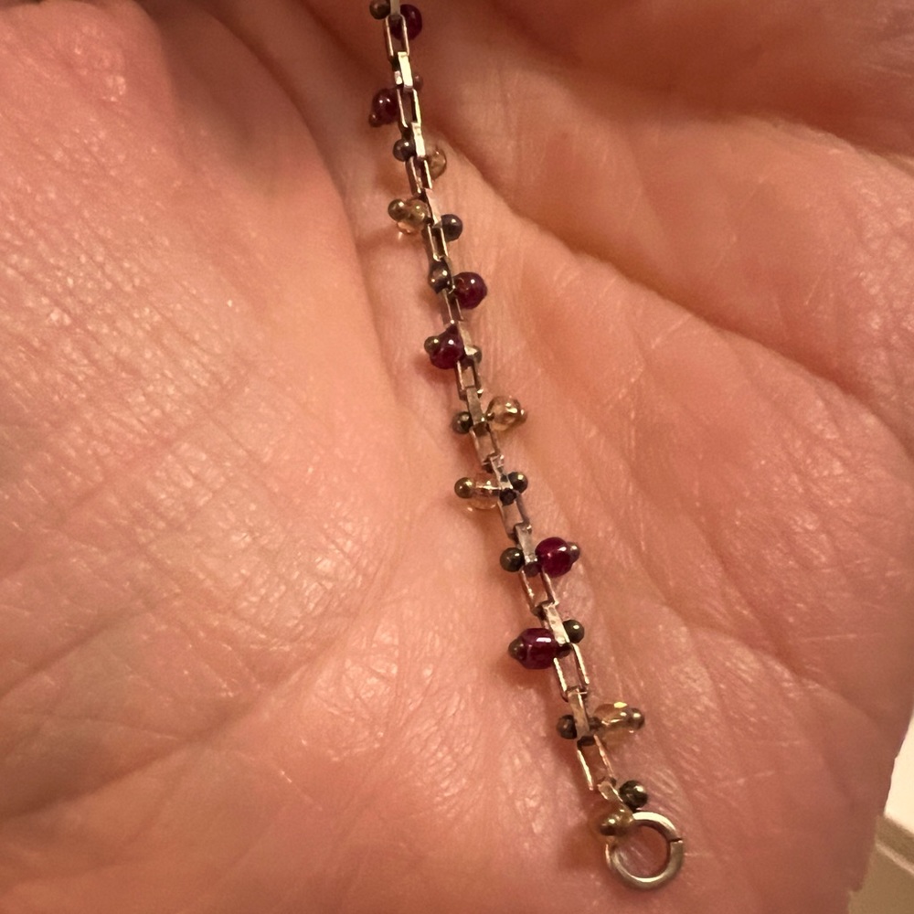 💋Cool bracelet with warm silver links, tiny burgundy and gold beads